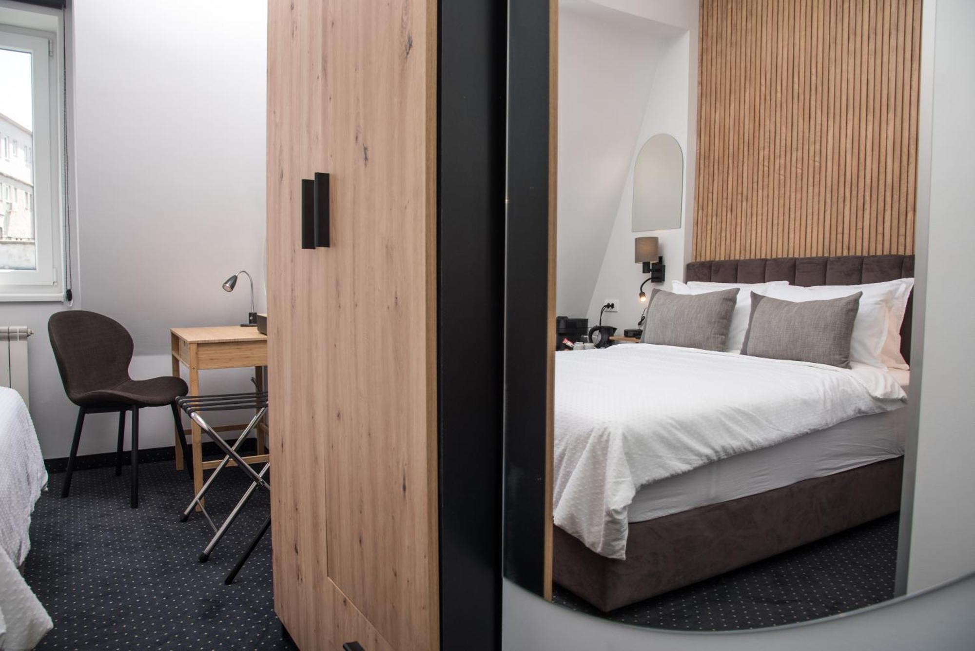 Republic Square Luxury Suites เบลเกรด ภายนอก รูปภาพ